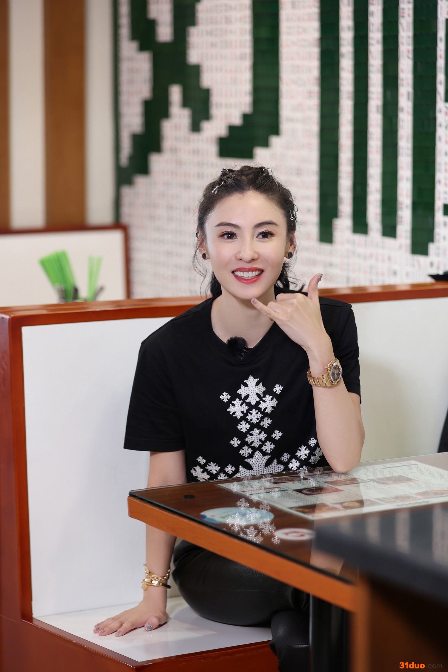 怀孕八个月官恩娜再晒巨肚 期待宝宝出世