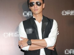 谢霆锋捞金玩快闪 避谈谢贤掌掴曾江