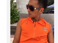 经纪人晒谢霆锋侧颜帅照 戴墨镜气场十足