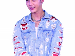 陈伟霆为何在《锋味》里总是穿的破破烂烂