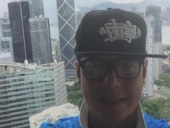 谭咏麟谈球场打架事件：事后我们言谈甚欢