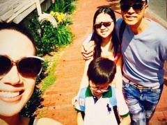 甄子丹携妻儿赴波士顿探双亲 全家欢乐出镜