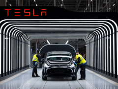 利润暴增800%，单车成本降至22.7万元！特斯拉交出最强年报